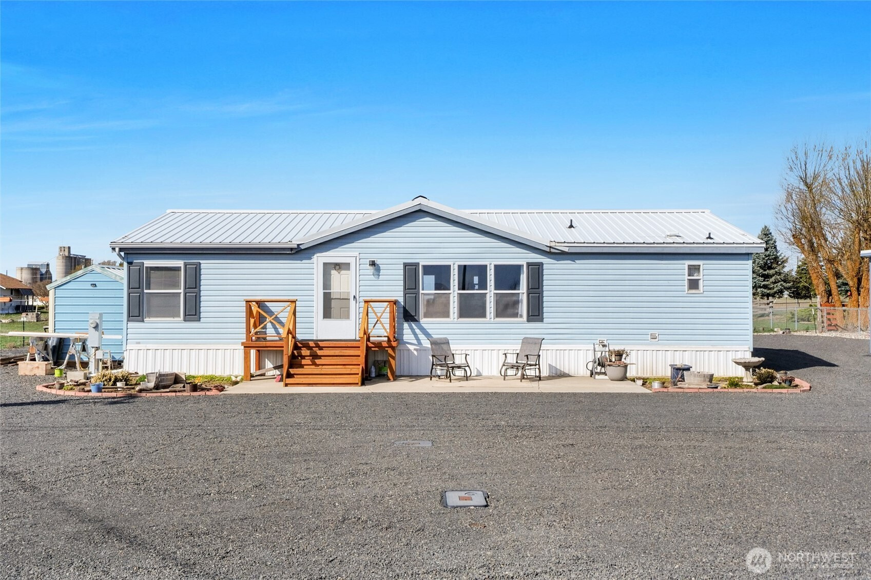 365 NE Adams Road, Creston, WA 99117