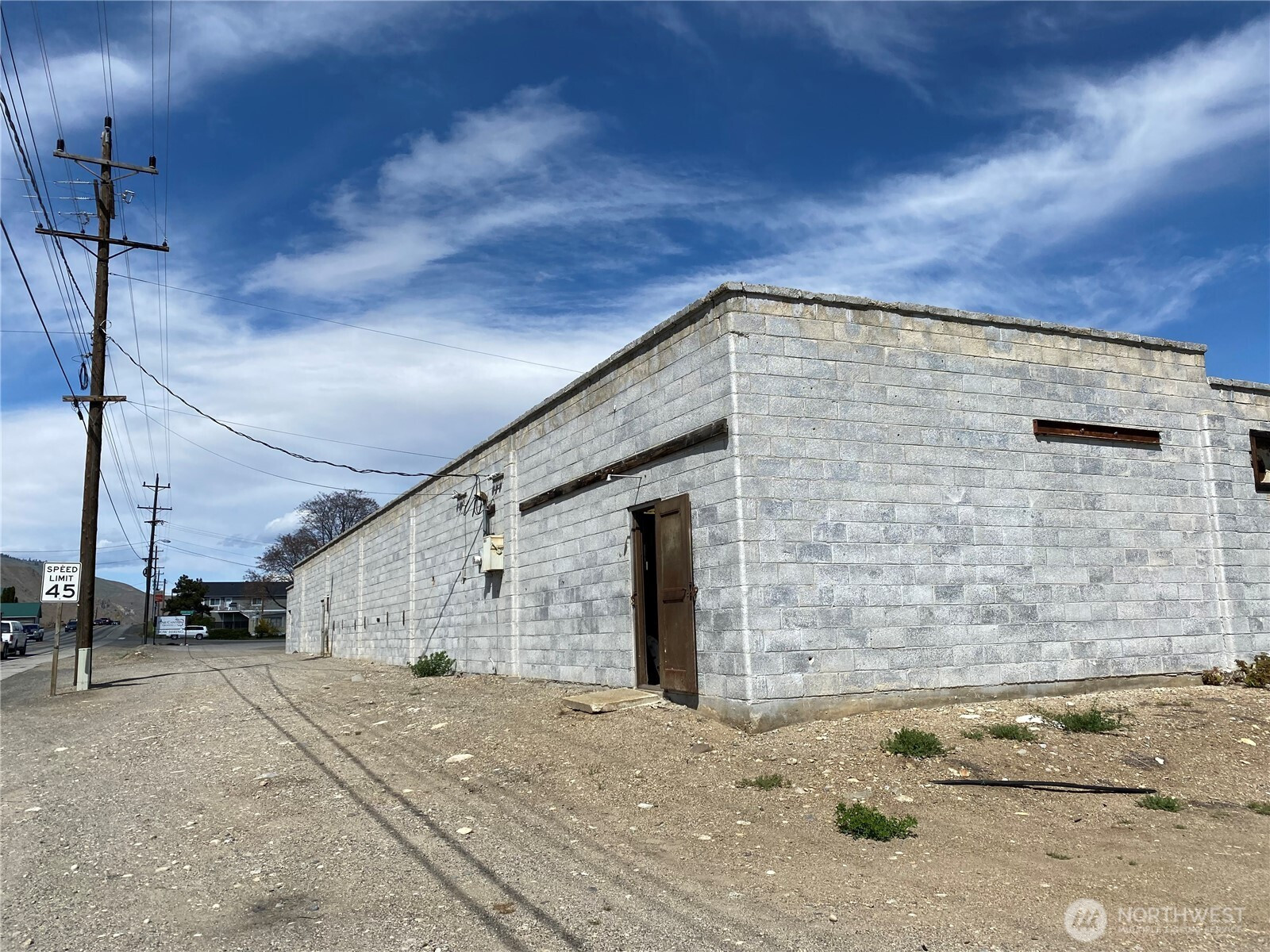 13954 US 2, Orondo, WA 98843