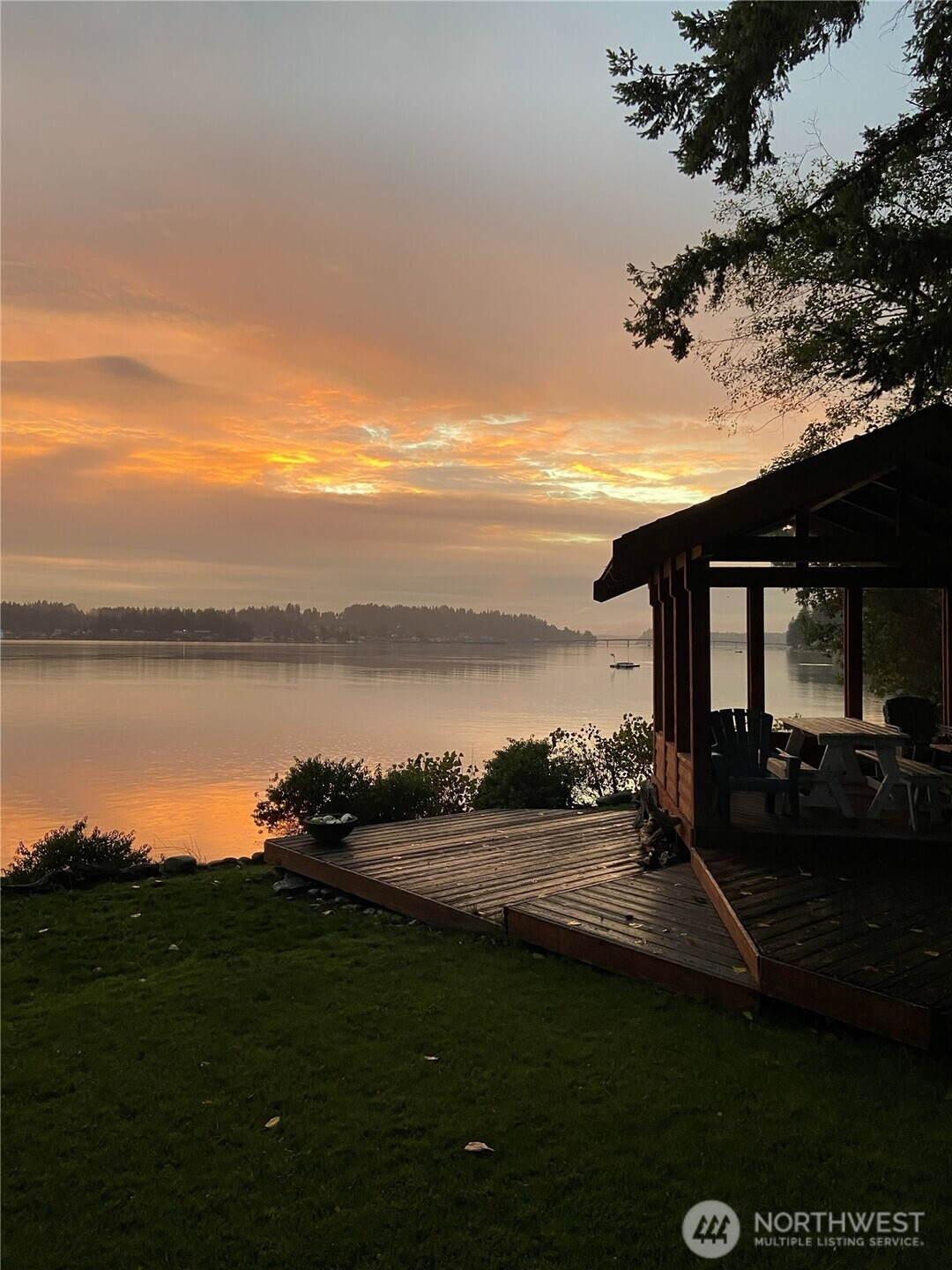 6602 Cromwell Beach Drive NW, Gig Harbor, WA 98335