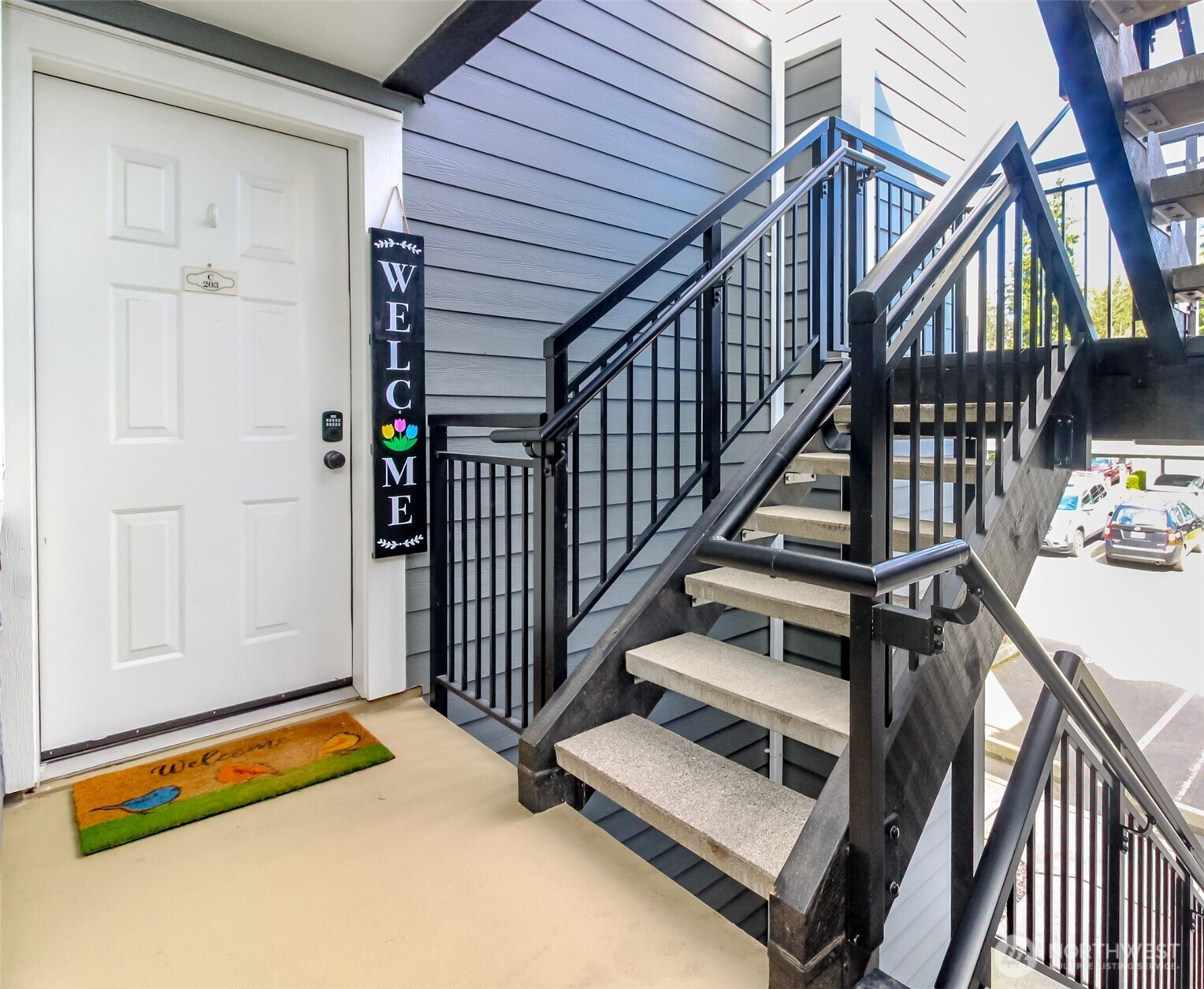 22810 30th Avenue S, Des Moines, WA 98198