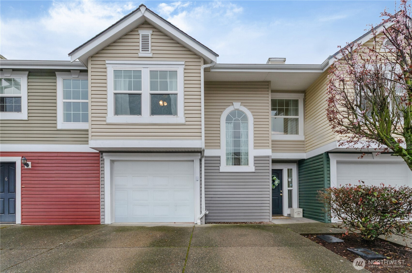 5901 111th Street Ct E, Puyallup, WA 98373