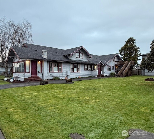 711 N, Hoquiam, WA 98550