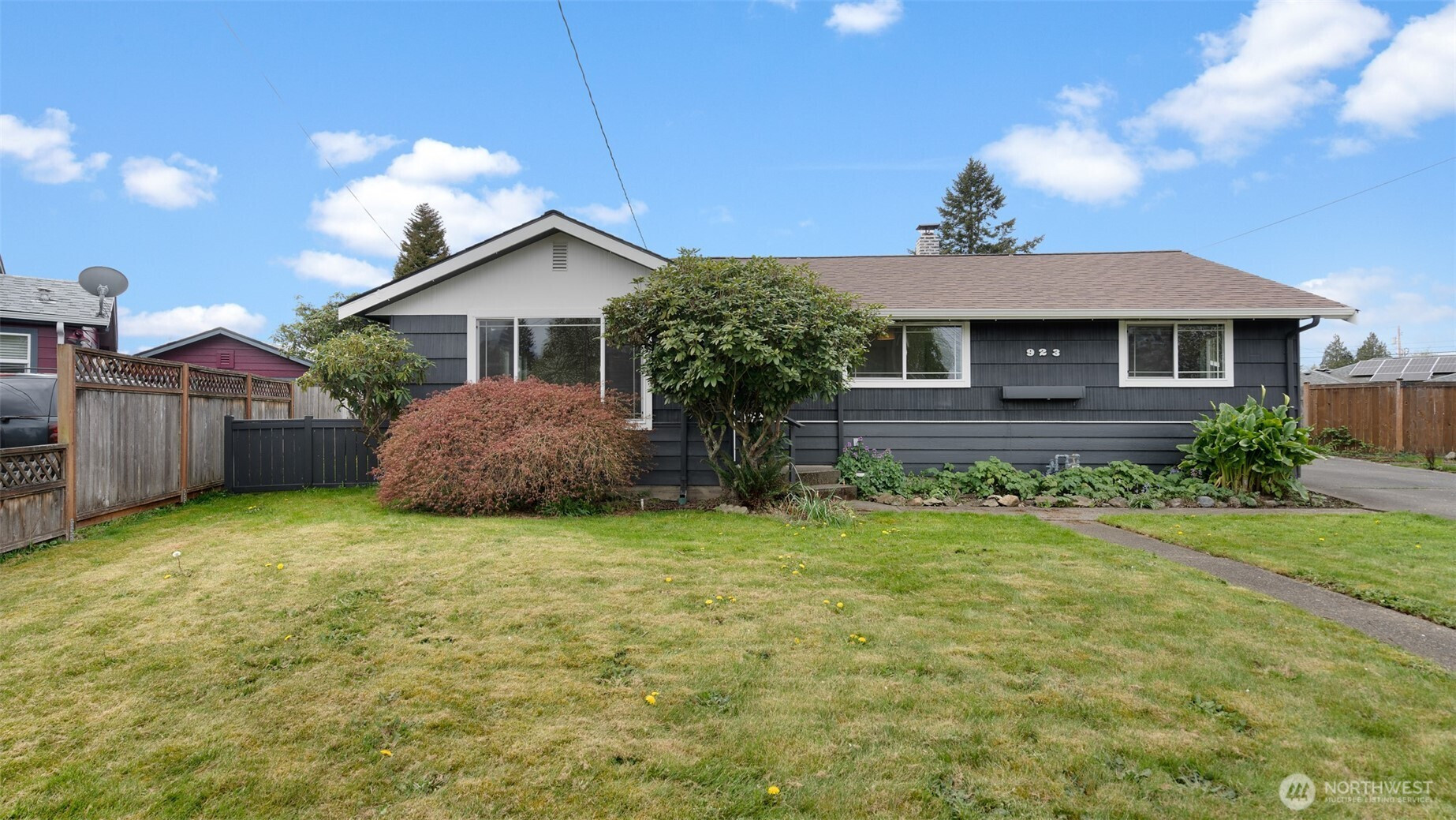 923 E 32nd Street, Bremerton, WA 98310