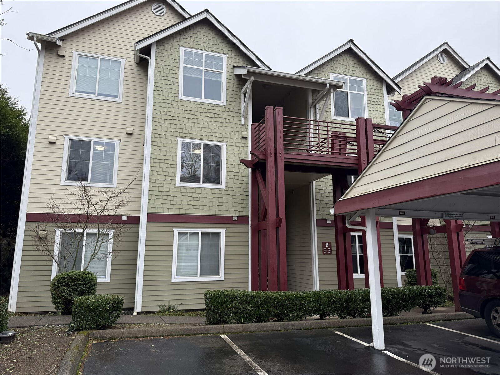13000 Admiralty Way, Everett, WA 98204