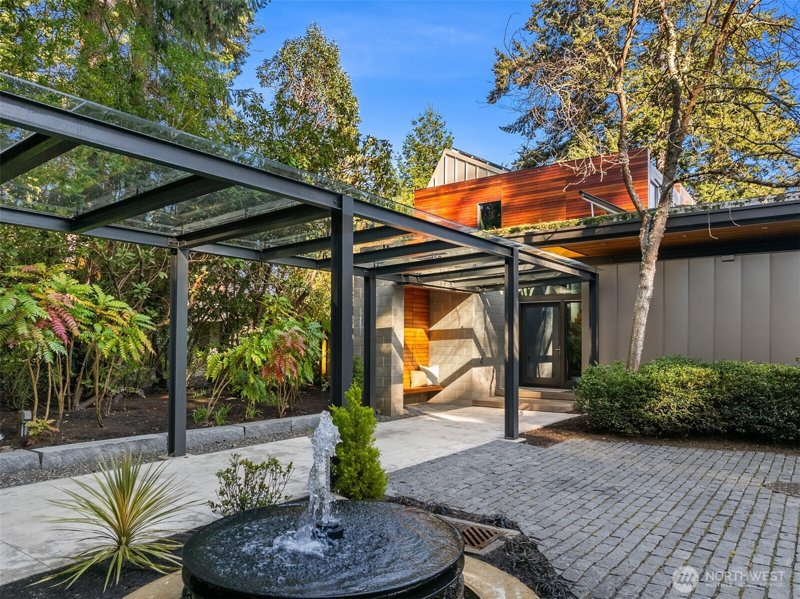 7268 Madrona Drive NE, Bainbridge Island, WA 98110