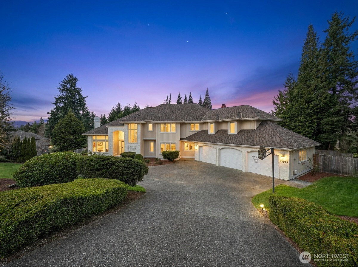 14823 164th Place NE, Woodinville, WA 98072
