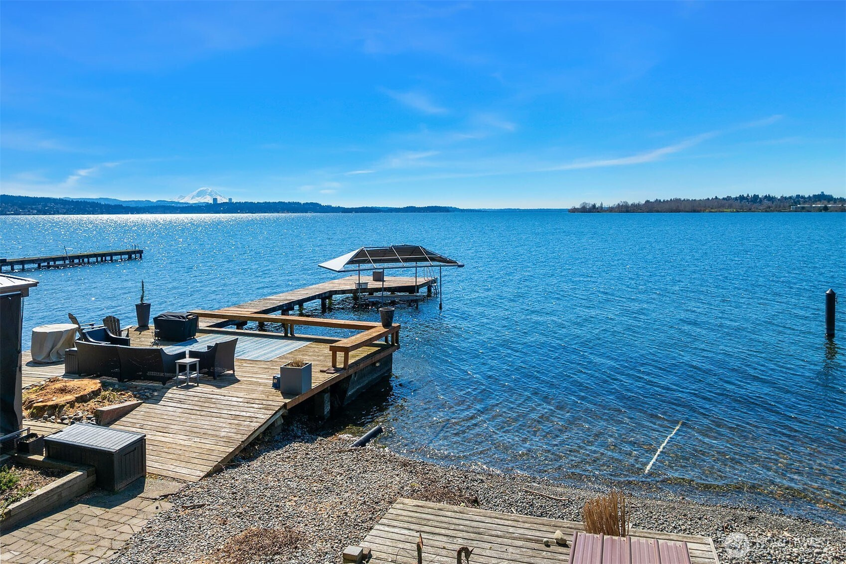 7615 NE Champagne Point Place, Kirkland, WA 98034