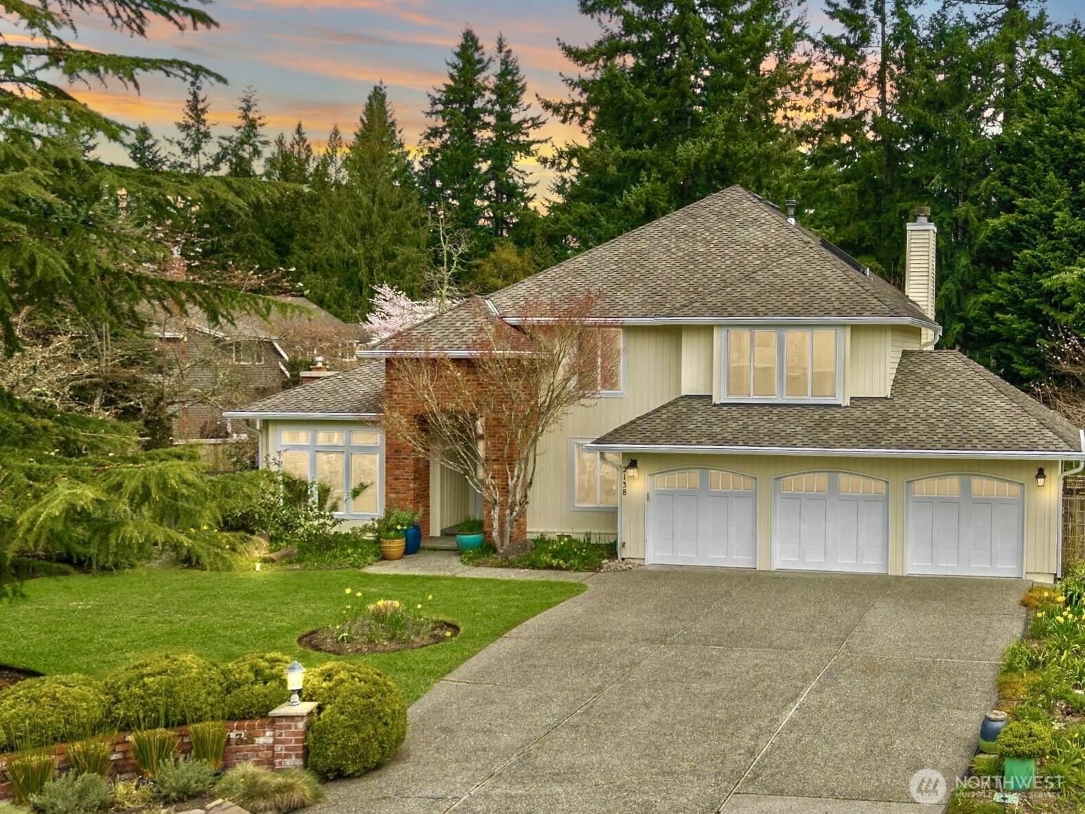 2138 221st Place NE, Sammamish, WA 98074