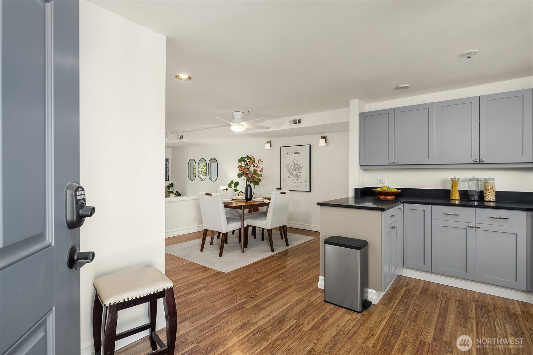 9039 NE Juanita Drive, Kirkland, WA 98034