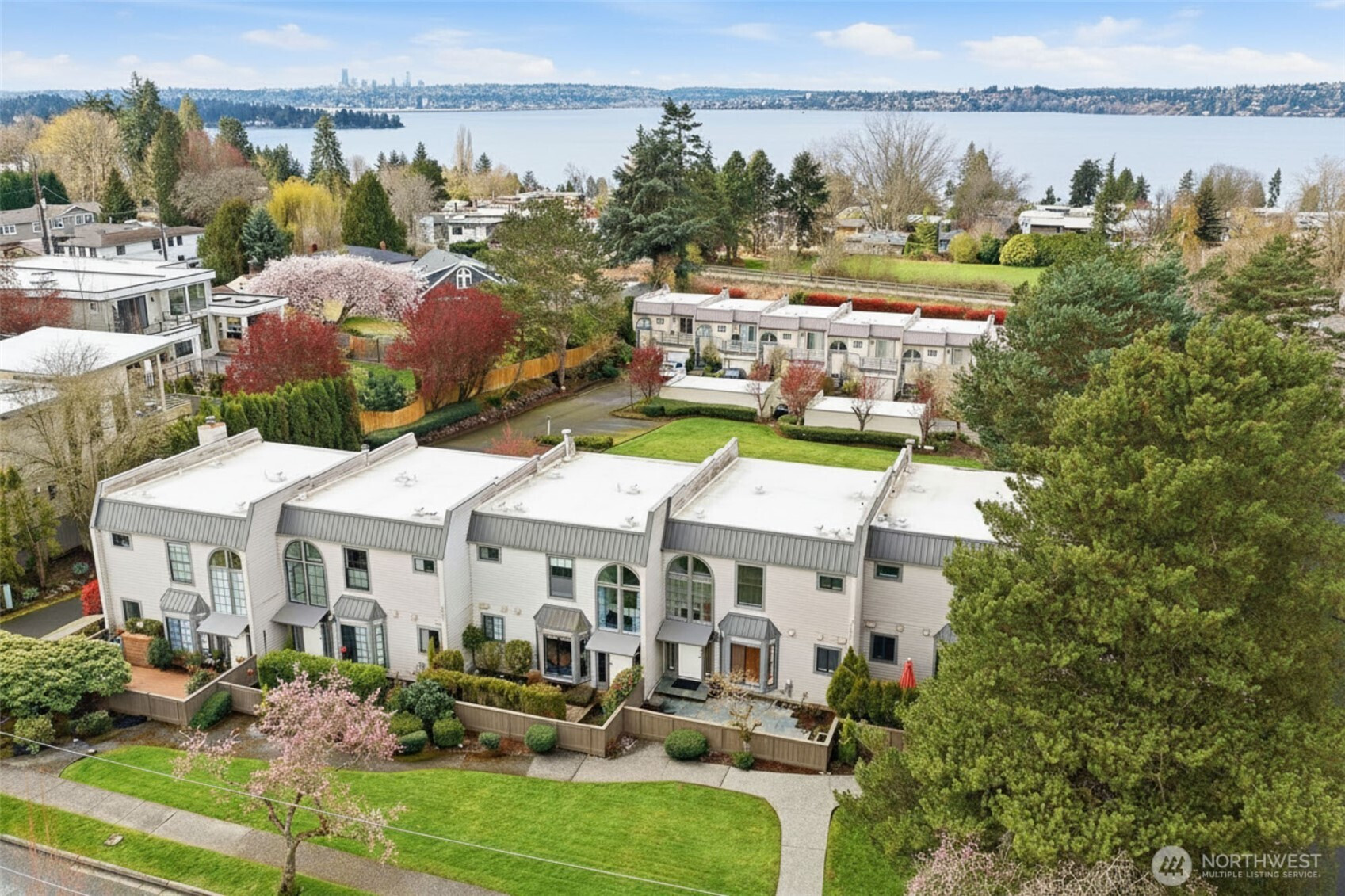 6527 106th Avenue NE, Kirkland, WA 98033