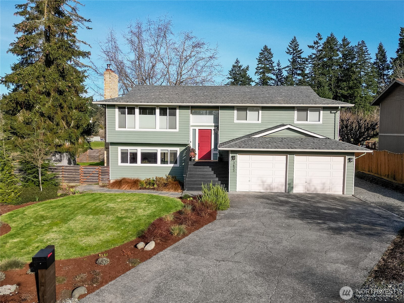 3633 Crabapple Place, Port Angeles, WA 98362