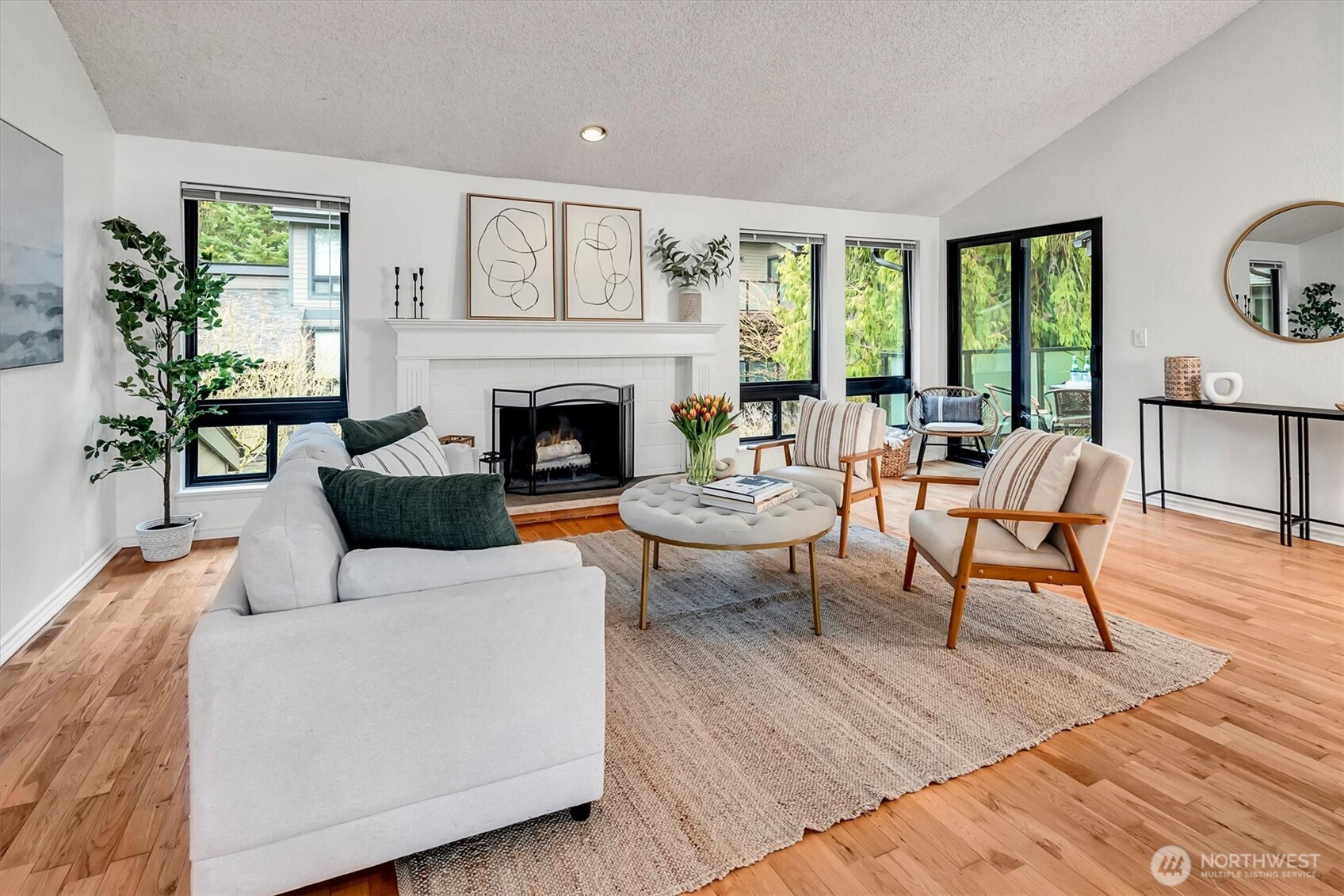 1809 N 107th Street, Seattle, WA 98133