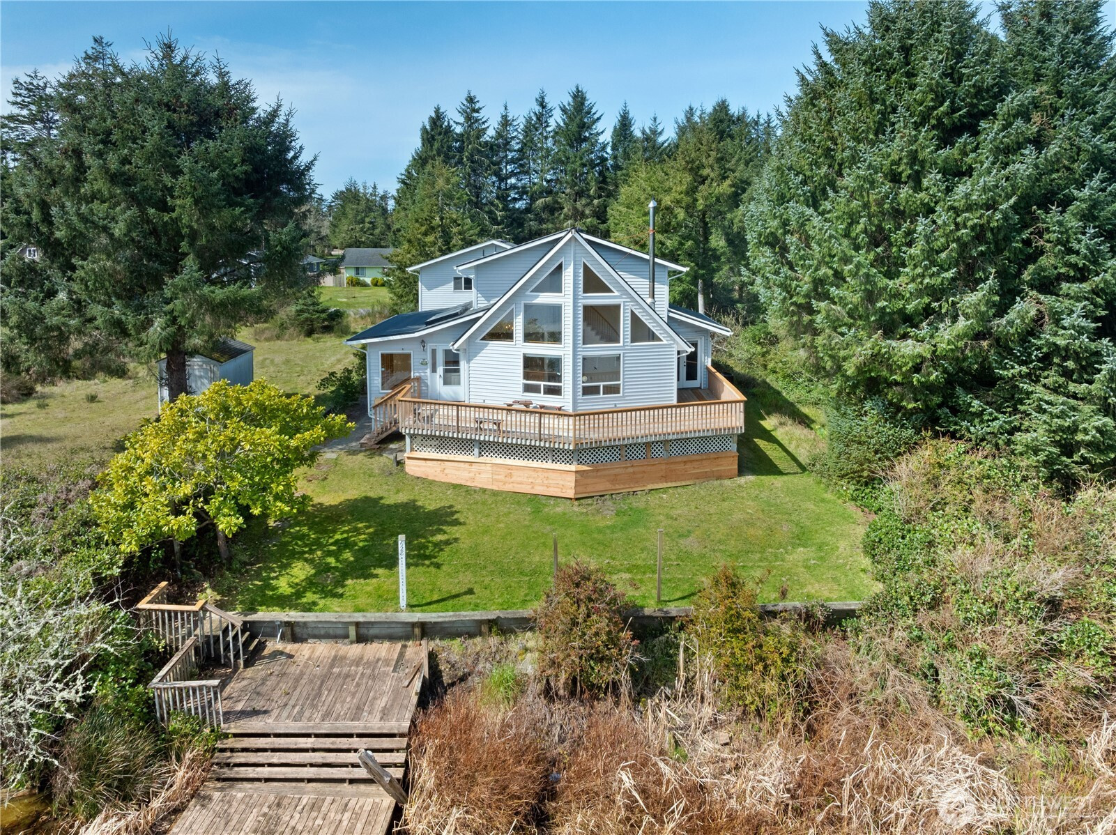 628 Weatherwax Loop NE, Ocean Shores, WA 98569