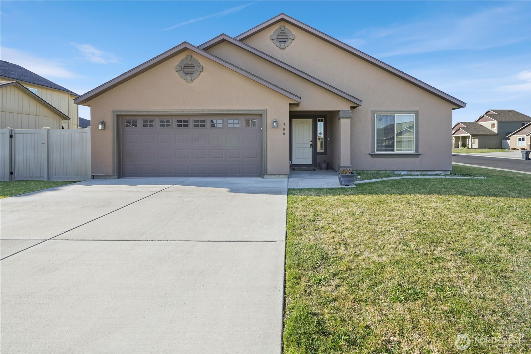 706 7th Avenue NE, Ephrata, WA 98823