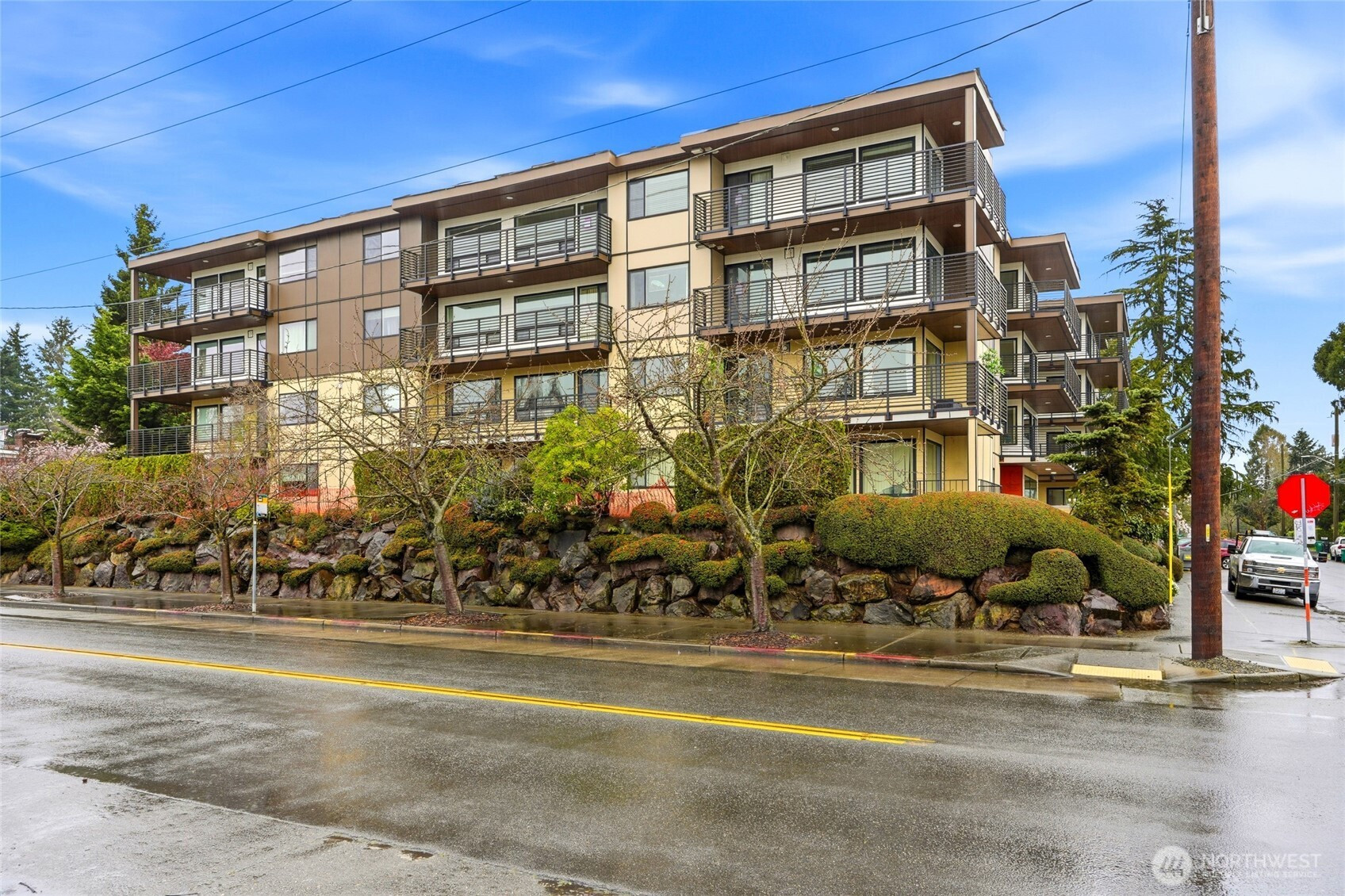 8501 12th Avenue NW, Seattle, WA 98117