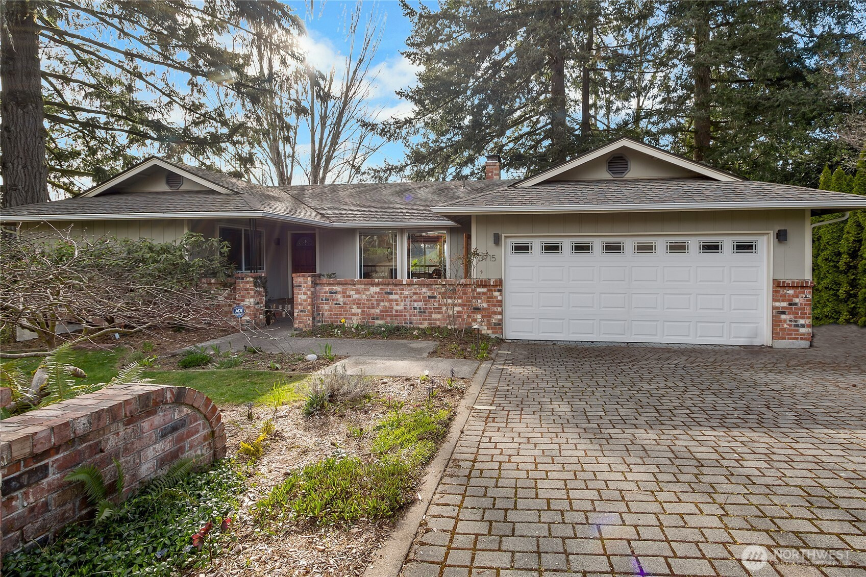 3715 Goldcrest Heights NW, Olympia, WA 98502