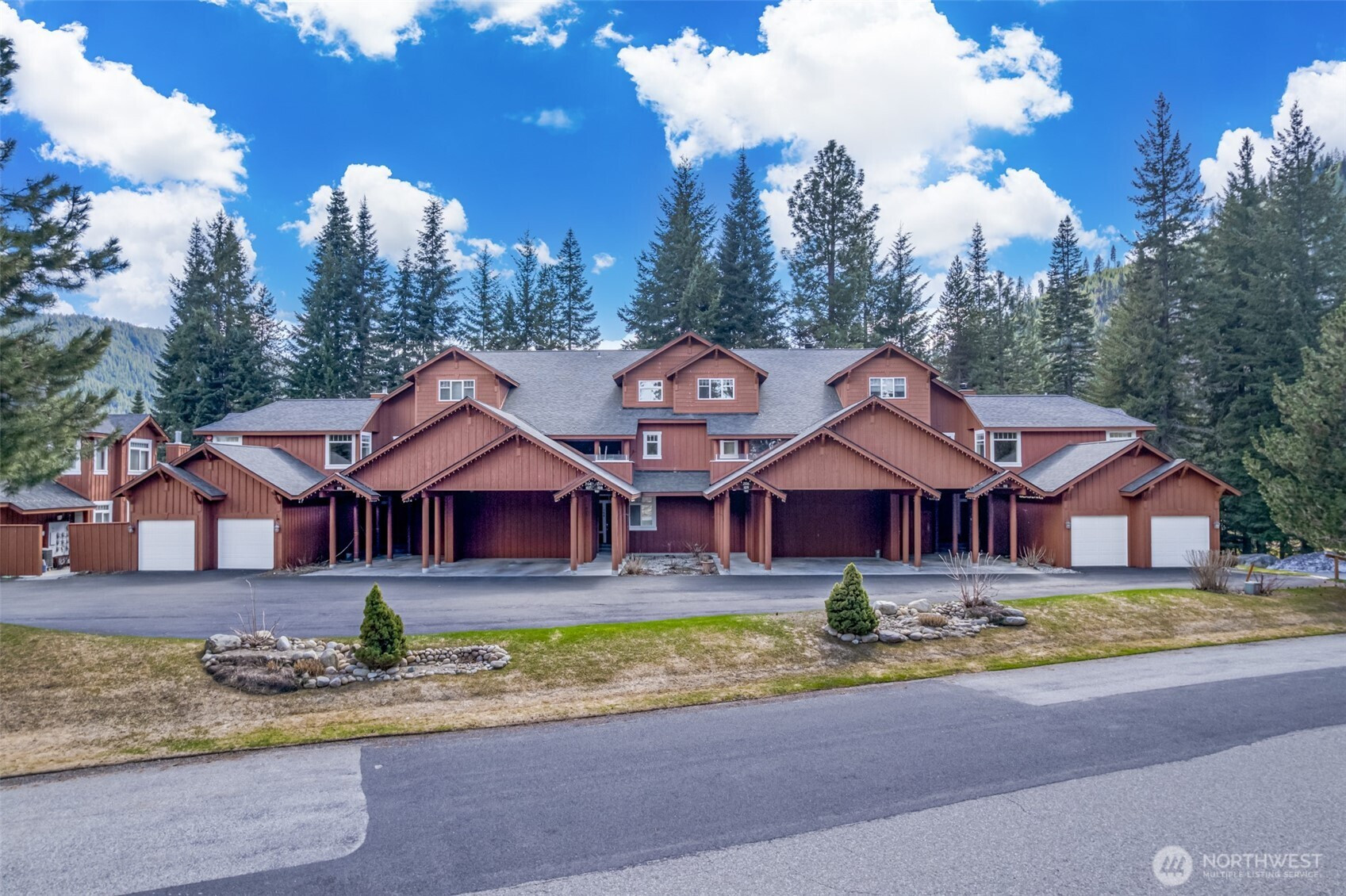 20701 Club House Drive, Leavenworth, WA 98826