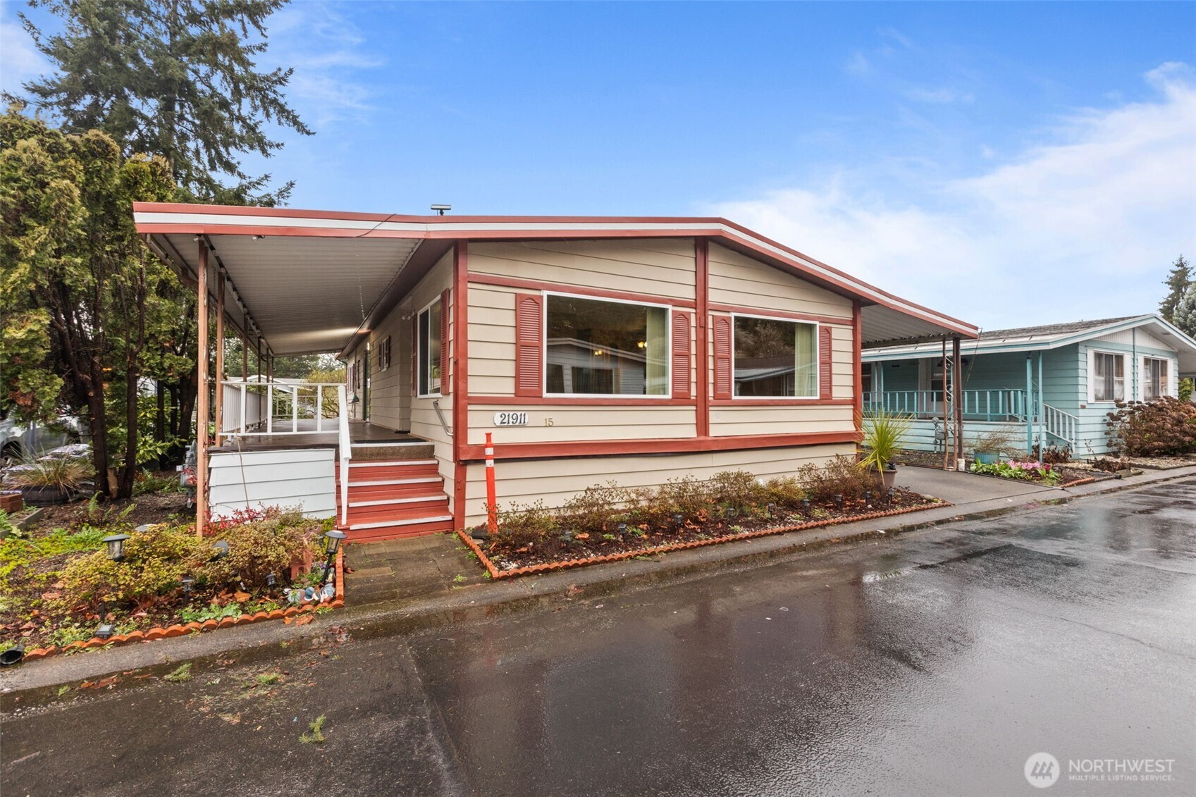 21911 SE 107th Place, Kent, WA 98031