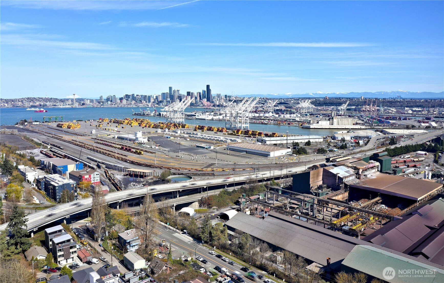 3905 SW Avalon Way, Seattle, WA 98126