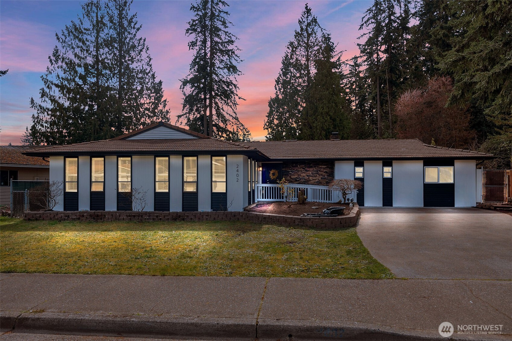 2402 Larlin Drive, Everett, WA 98203