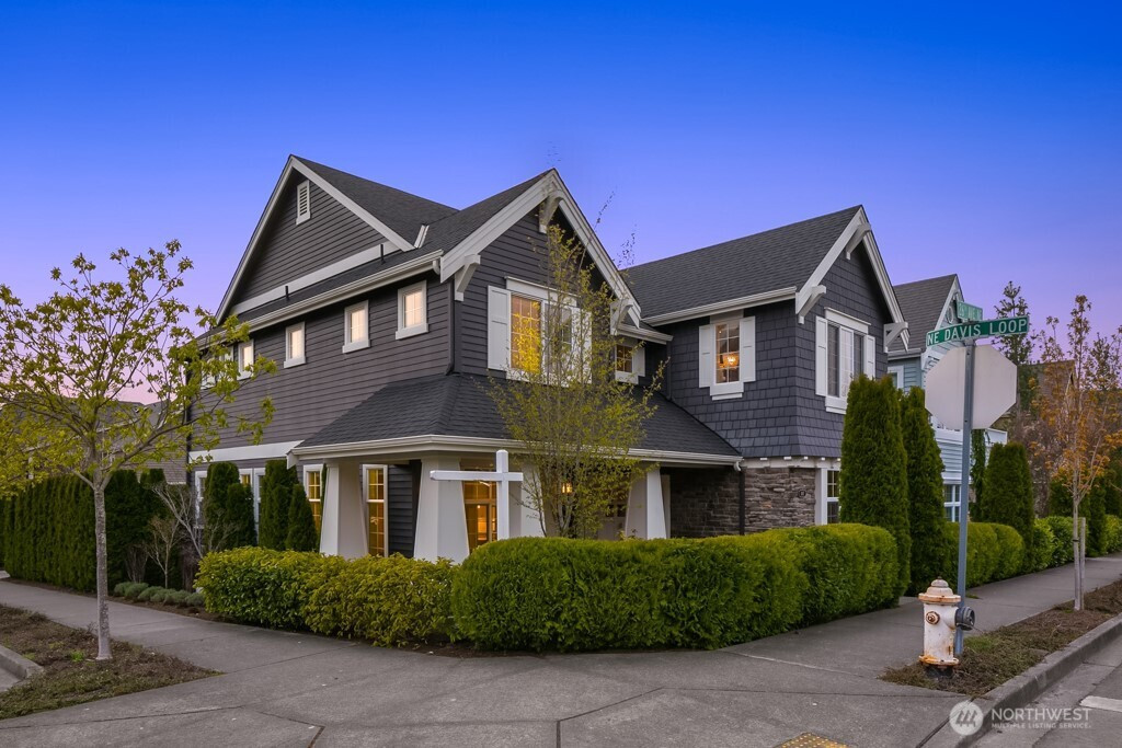 1447 26th Avenue NE, Issaquah, WA 98029