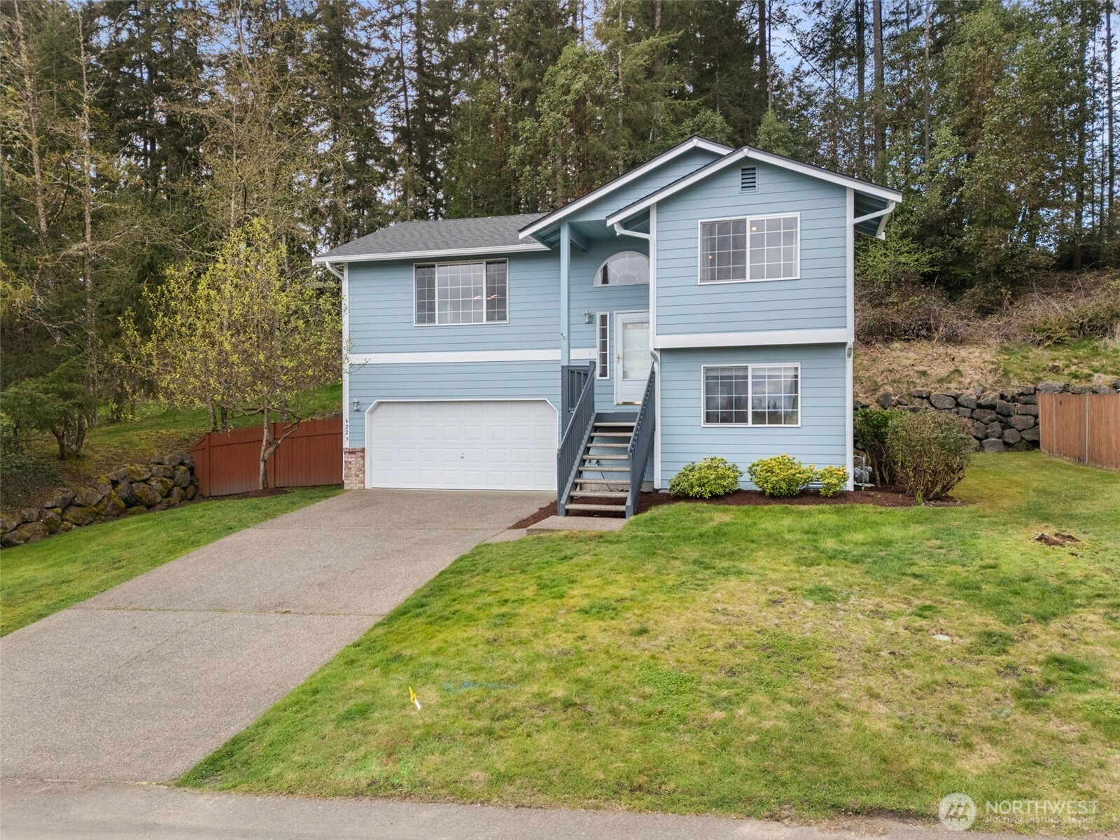 6229 SE Grandridge Drive, Port Orchard, WA 98367