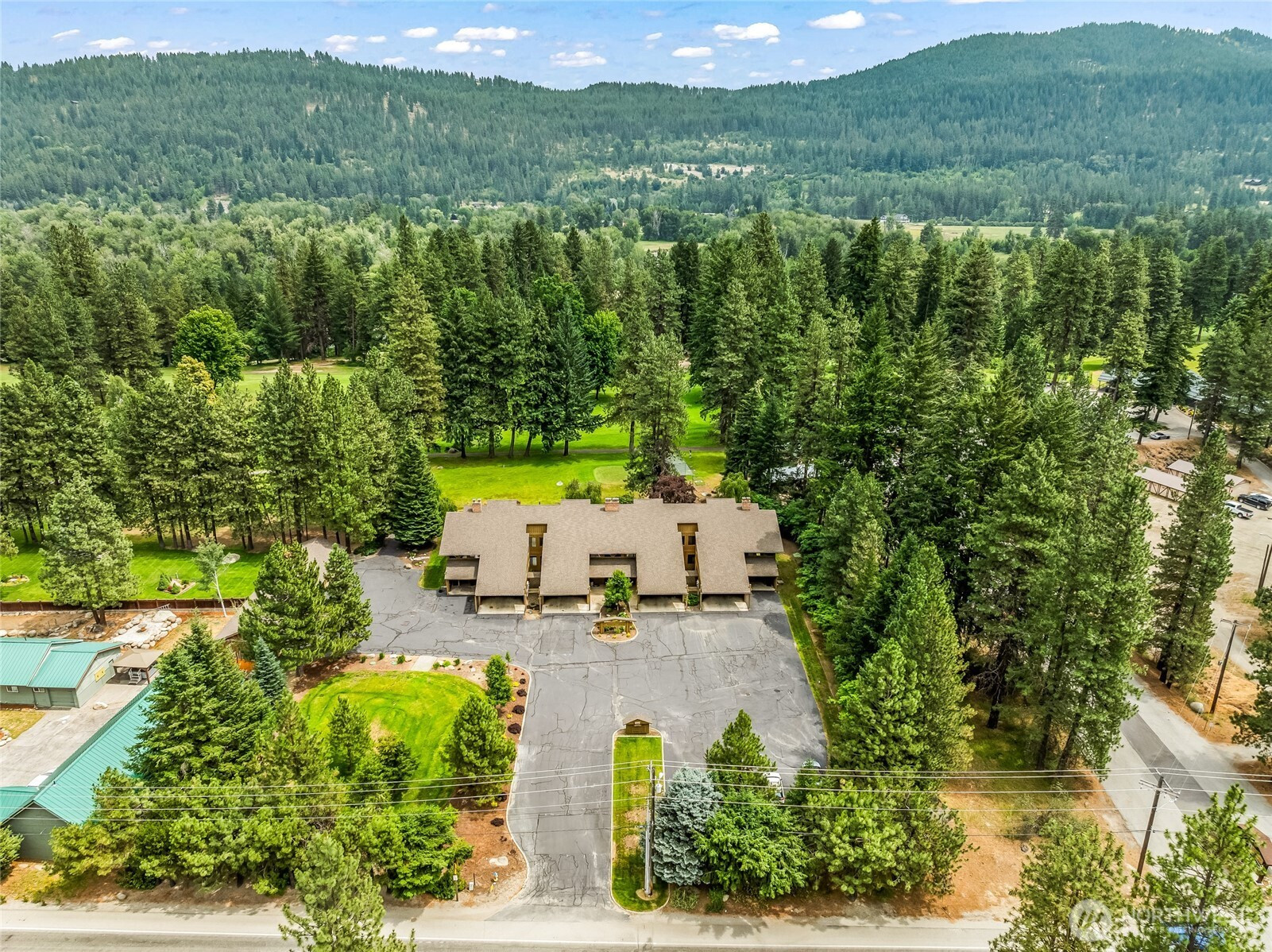 8975 Icicle Road, Leavenworth, WA 98826
