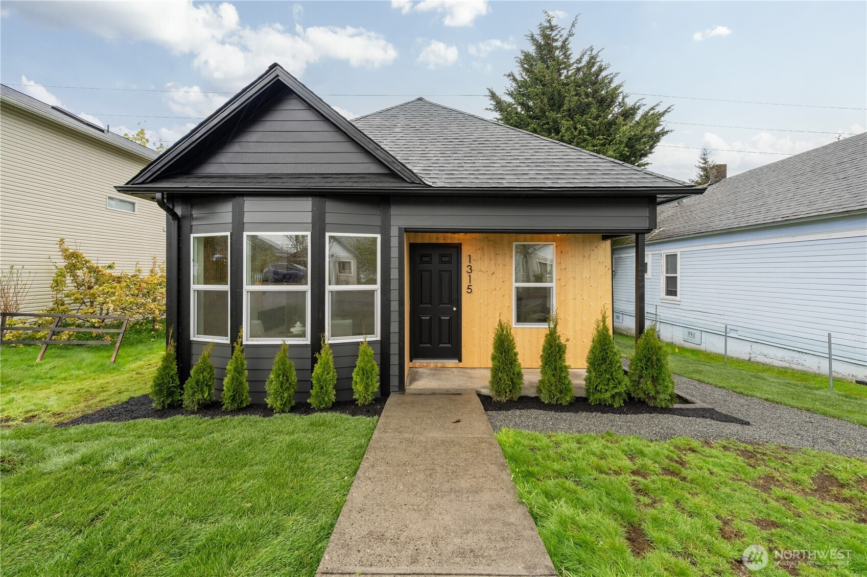 1315 E Marine View Drive, Everett, WA 98201