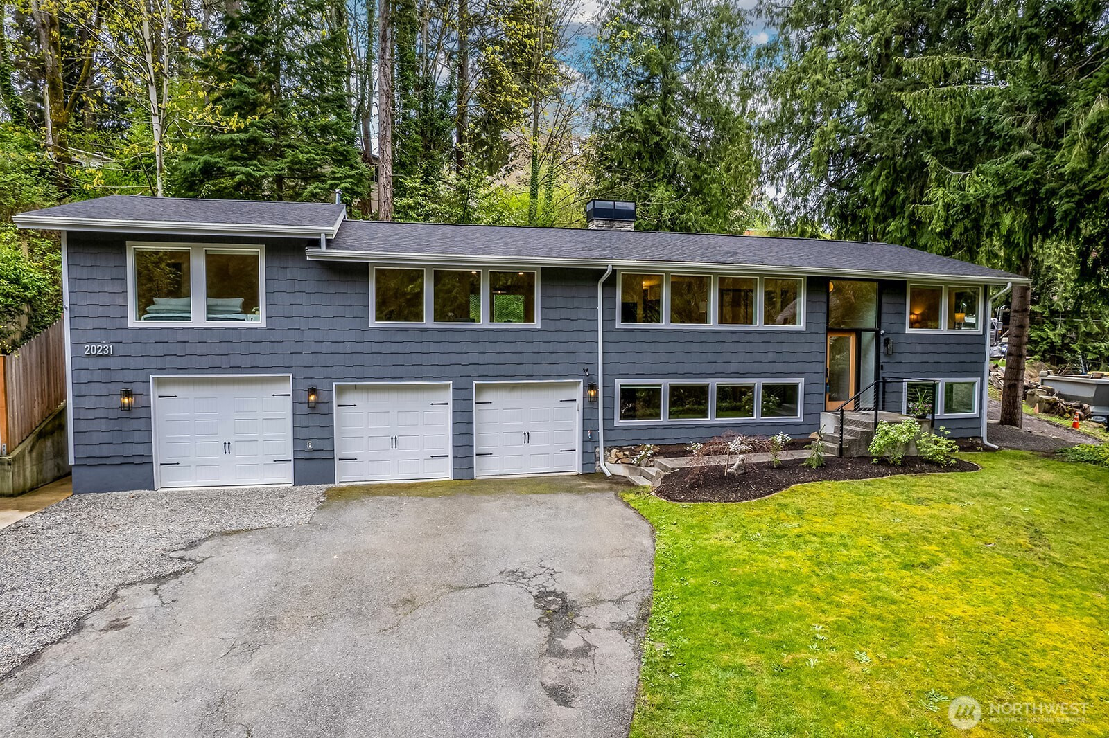 20231 37th Avenue NE, Lake Forest Park, WA 98155