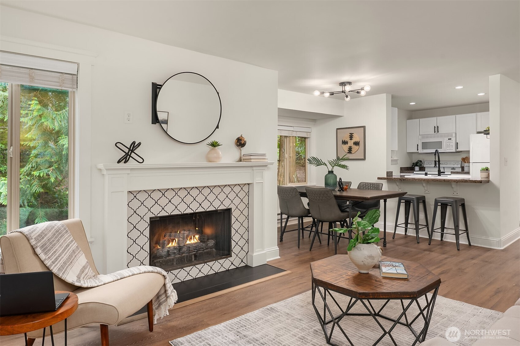 14618 NE 81st St, Redmond, WA 98052