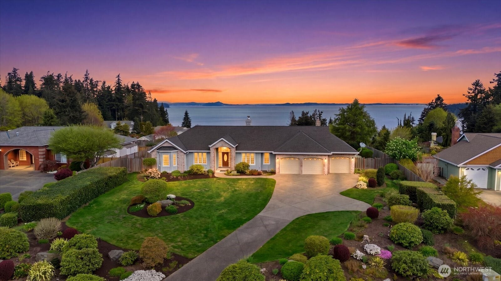 30 Chatham Place, Camano Island, WA 98282