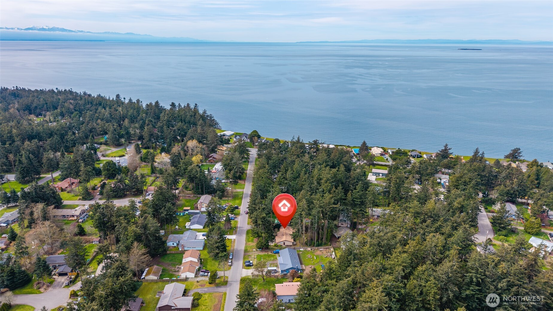 2068 Pine Wood Way, Oak Harbor, WA 98277