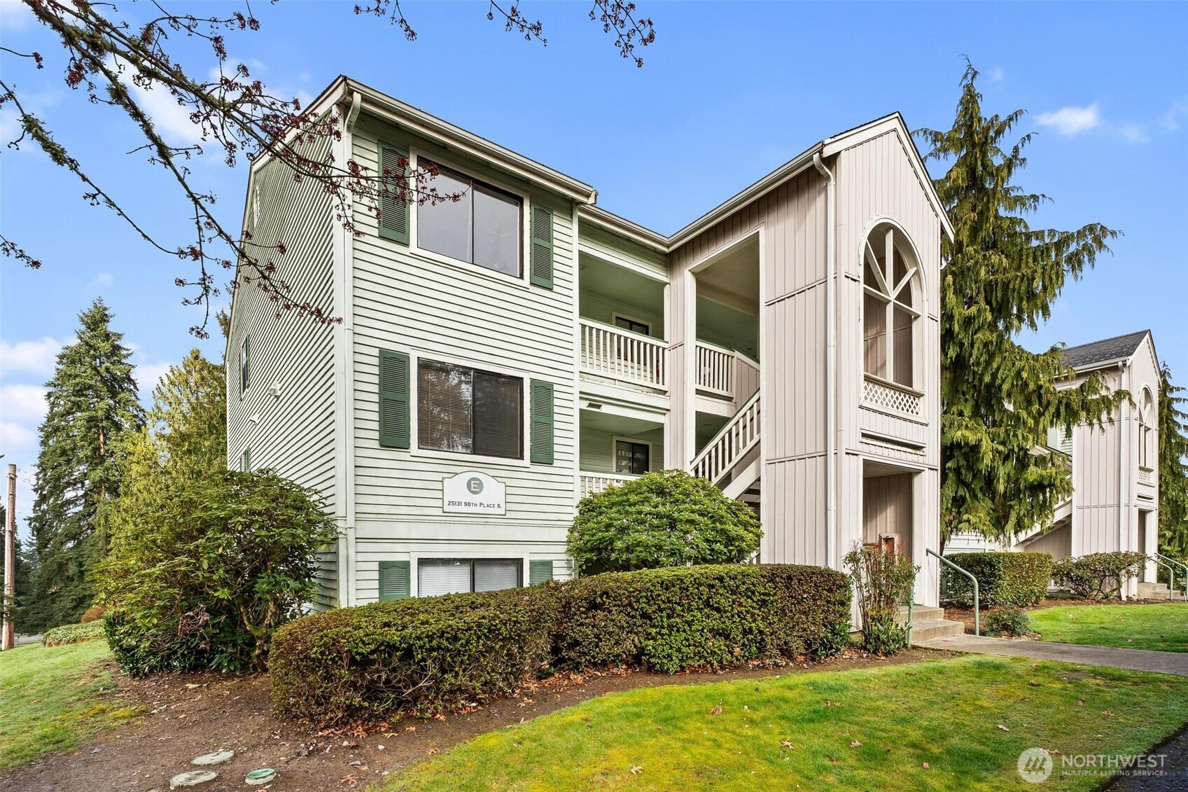 25131 98th Place S, Kent, WA 98030