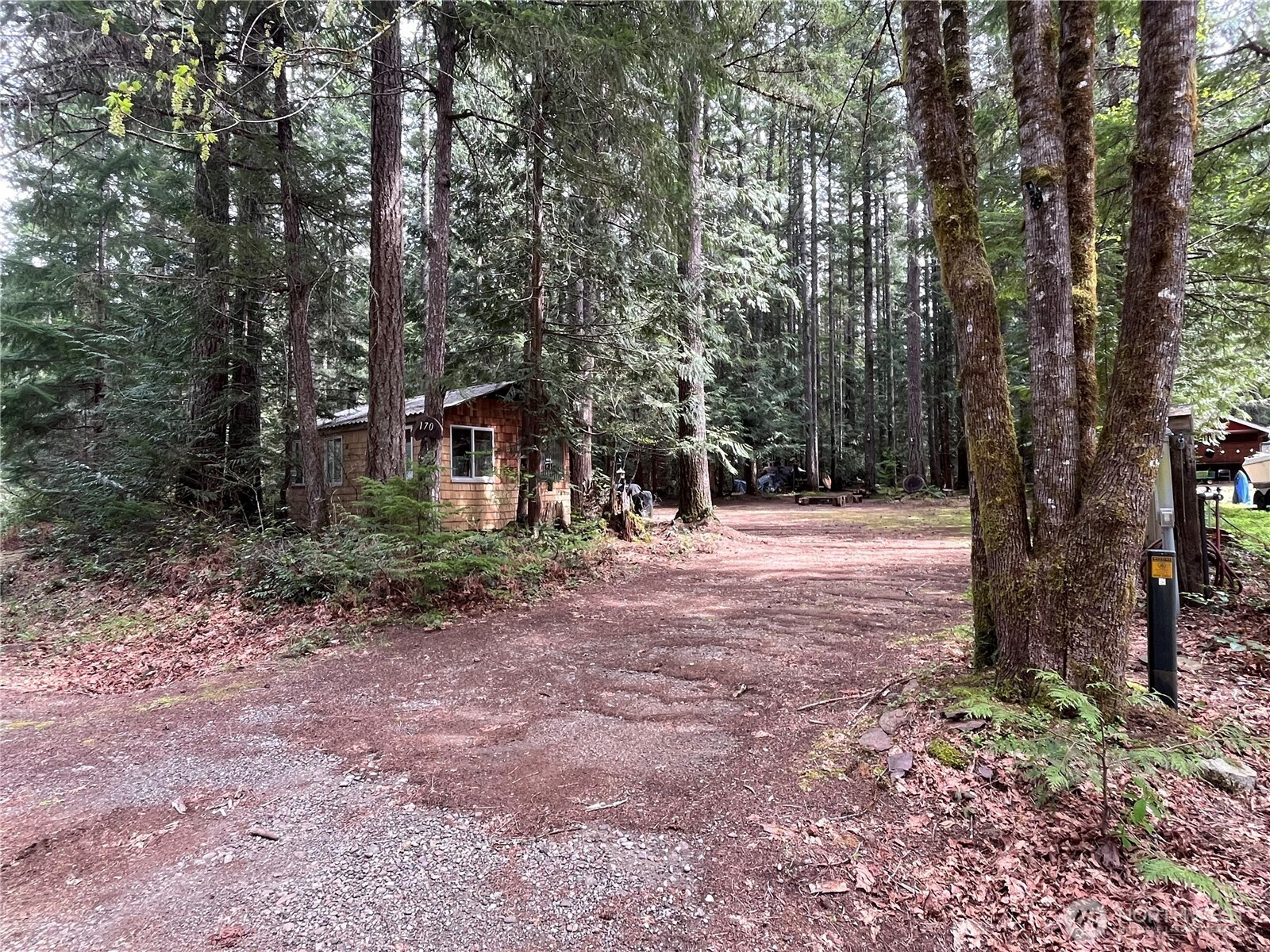 170 N Mount Washington Drive, Hoodsport, WA 98548