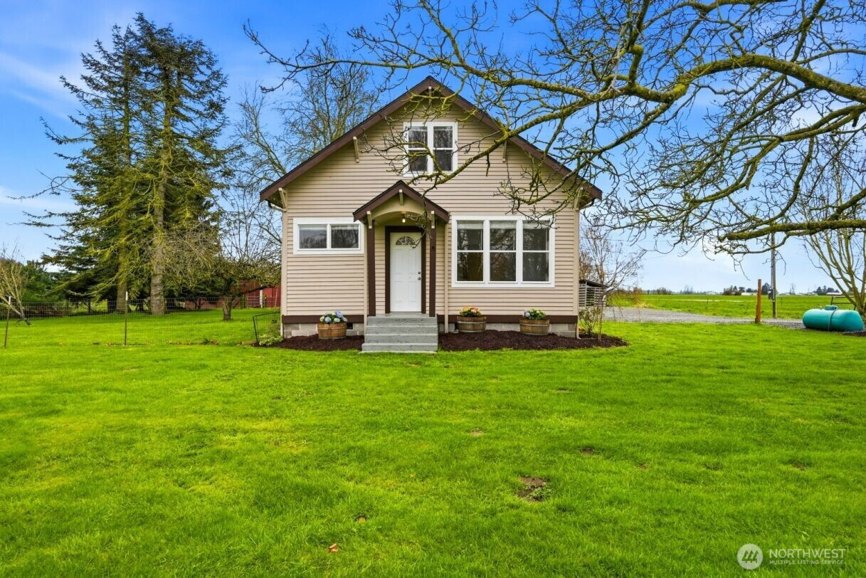 19500 Dahlstedt Road, Burlington, WA 98233