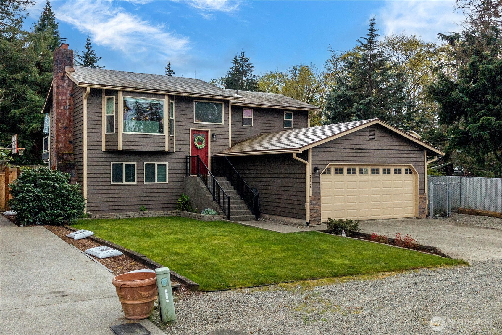 21503 SE 266th Street, Maple Valley, WA 98038