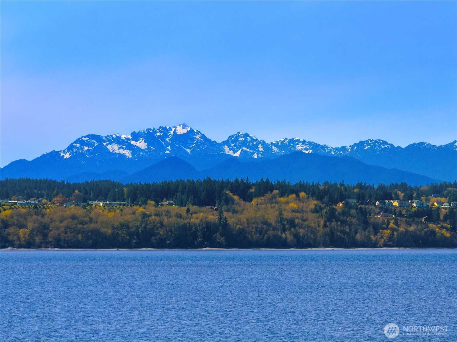 12145 Arrow Point Loop NE, Bainbridge Island, WA 98110