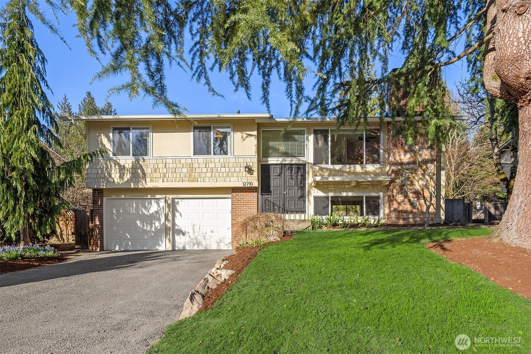 12710 NE 111th Place, Kirkland, WA 98033