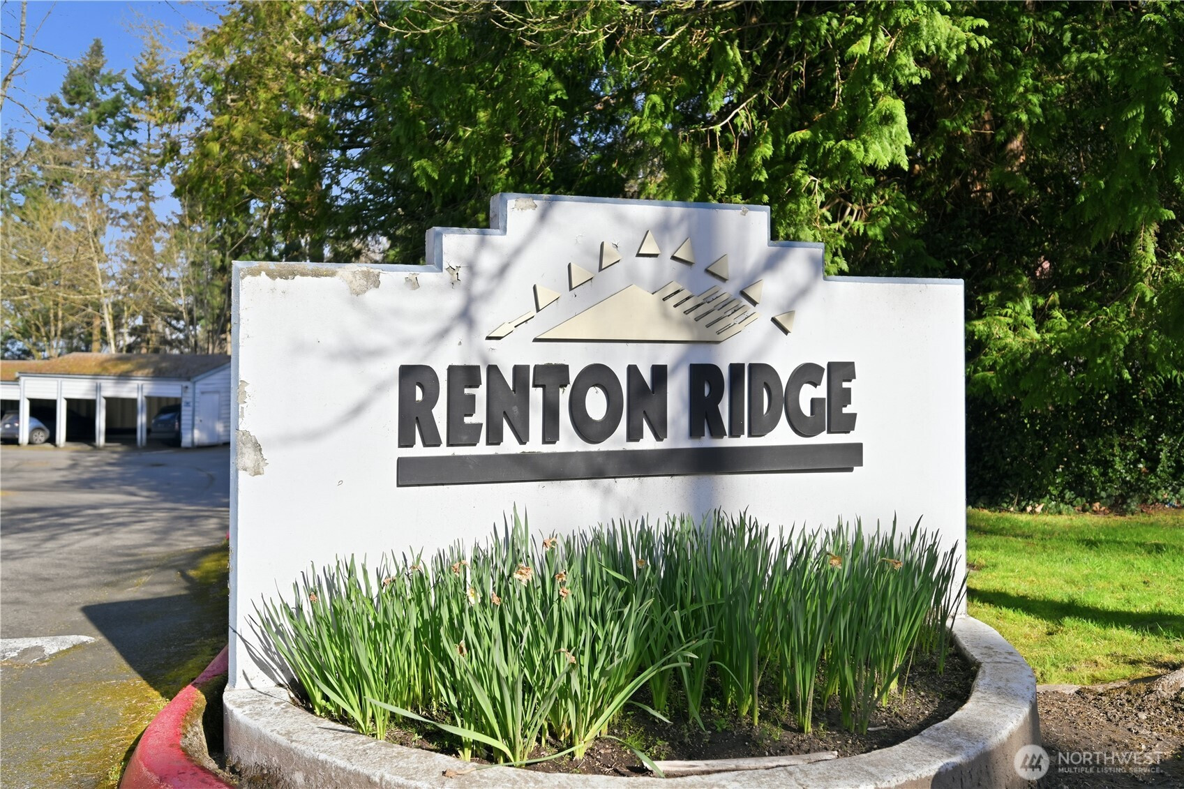 975 NE Aberdeen Ave, Renton, WA 98056