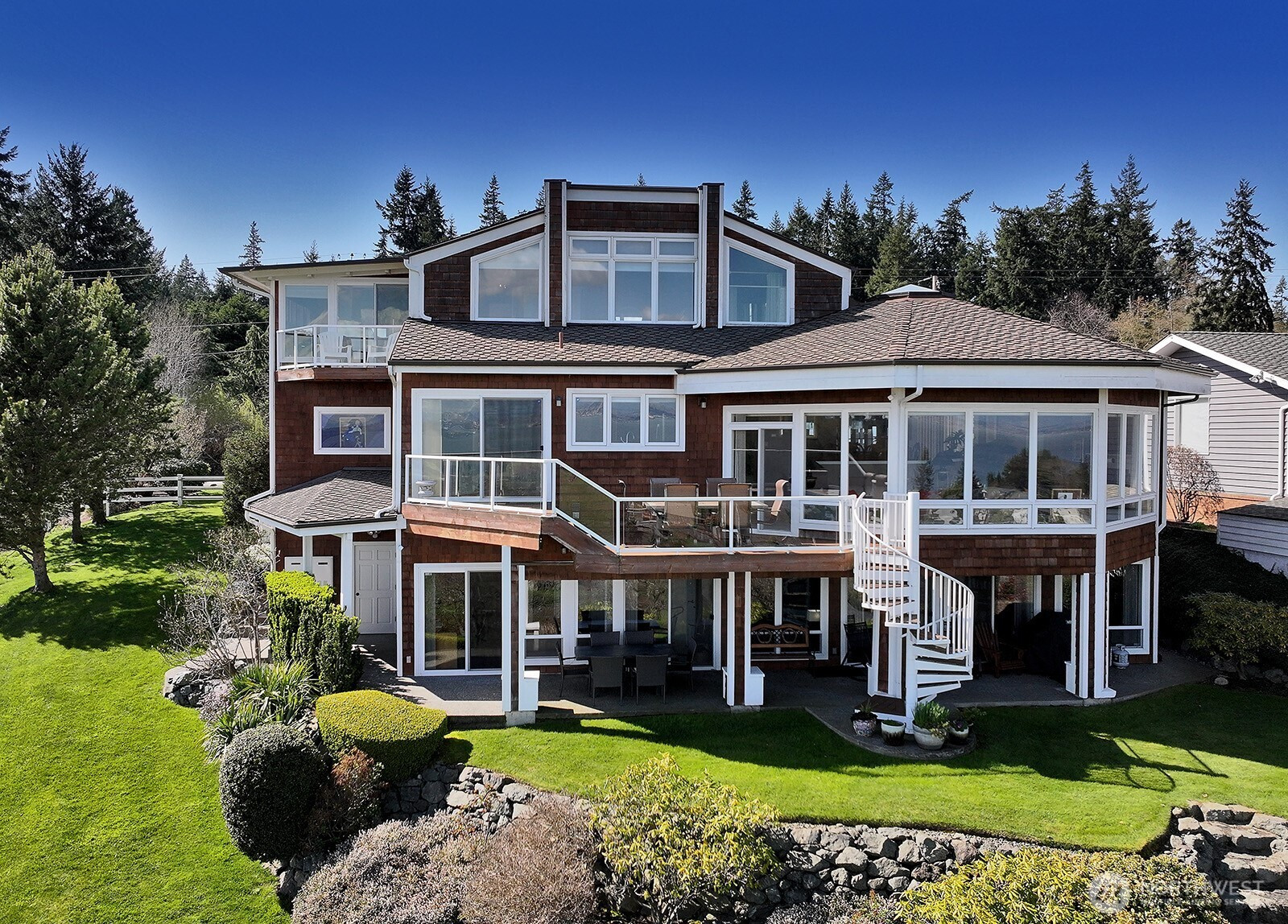 6595 Anderson Road, Clinton, WA 98236