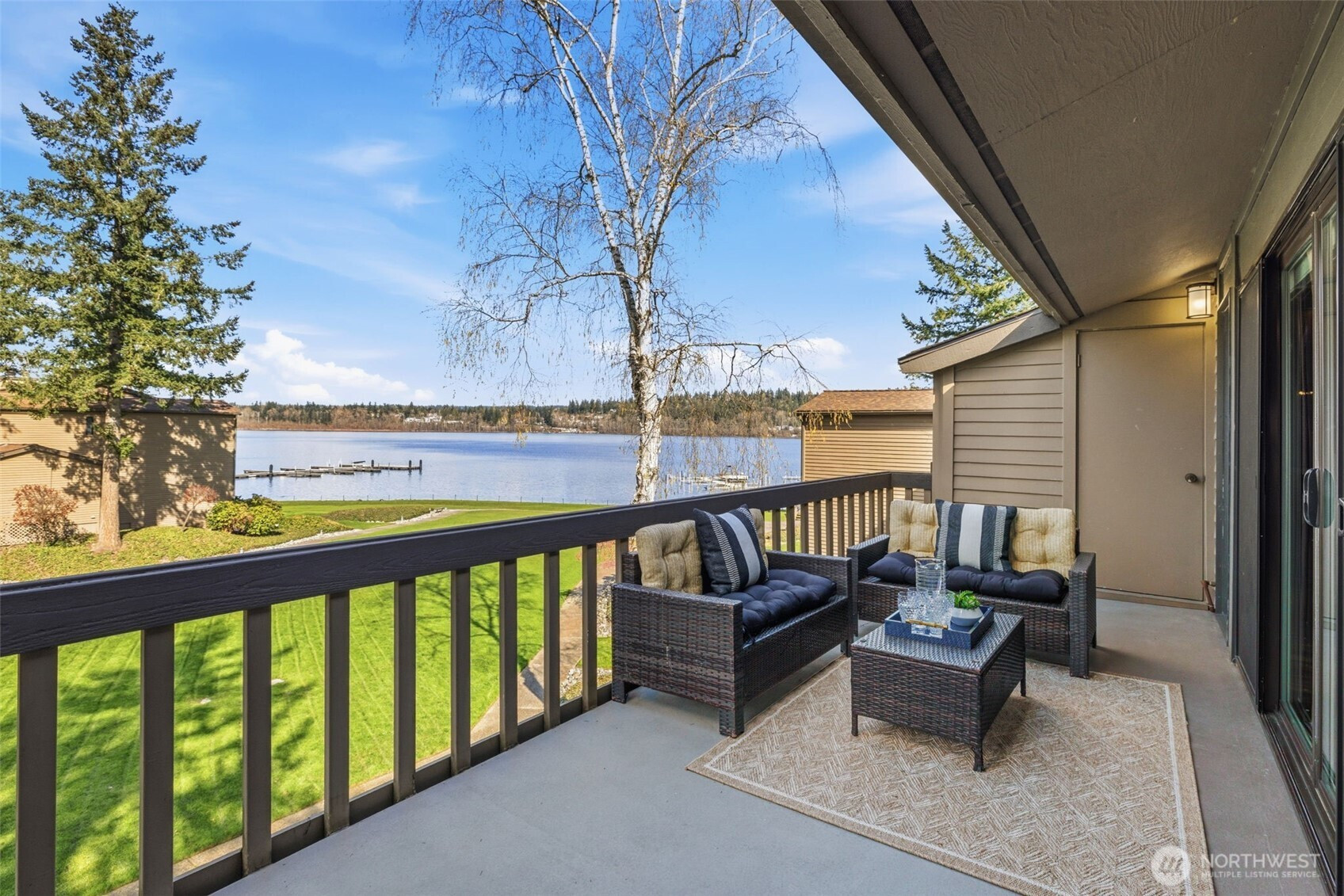 17434 NE 40Th Place, Redmond, WA 98052