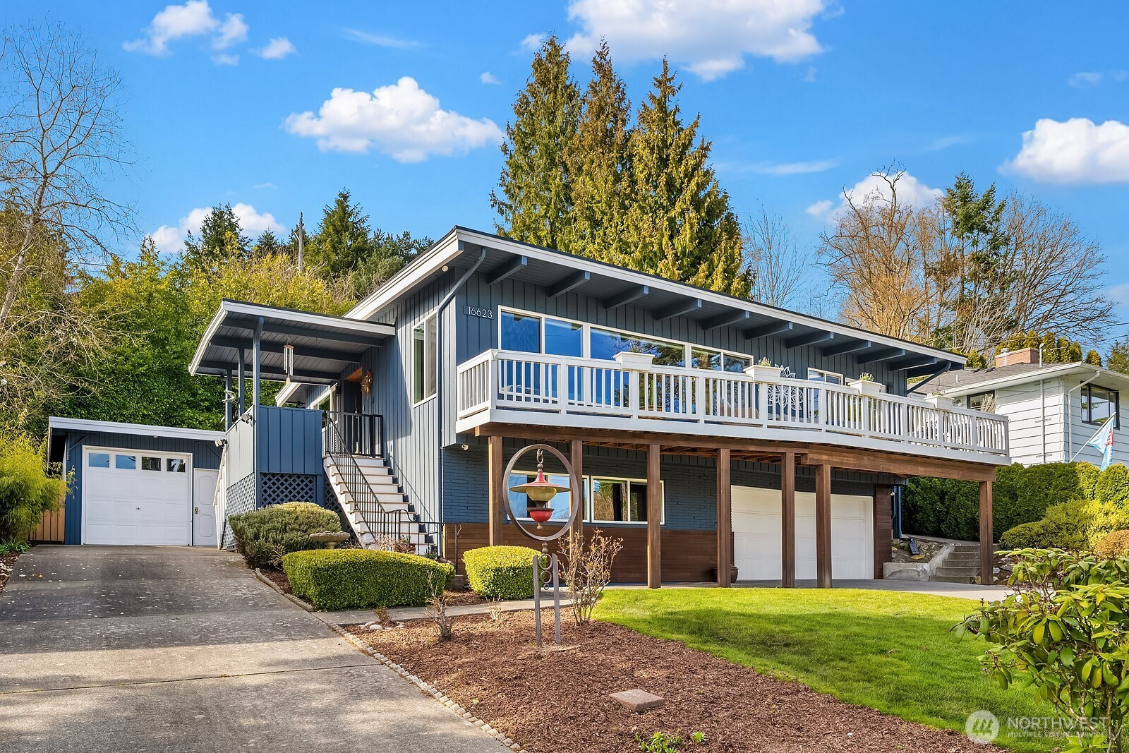 16623 Sylvester Road SW, Burien, WA 98166
