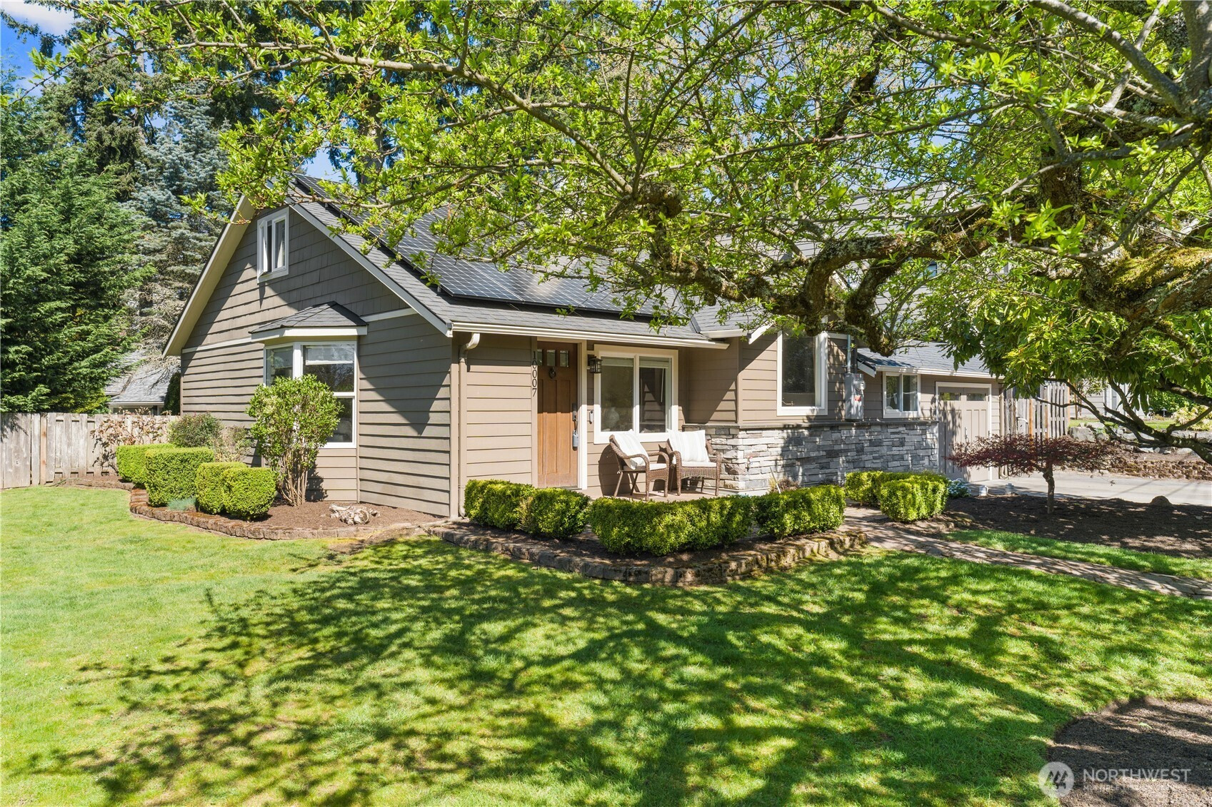 10007 114th Place NE, Kirkland, WA 98033
