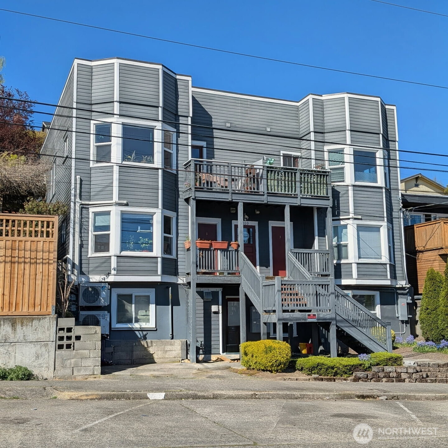 310 Aloha Street, Seattle, WA 98109