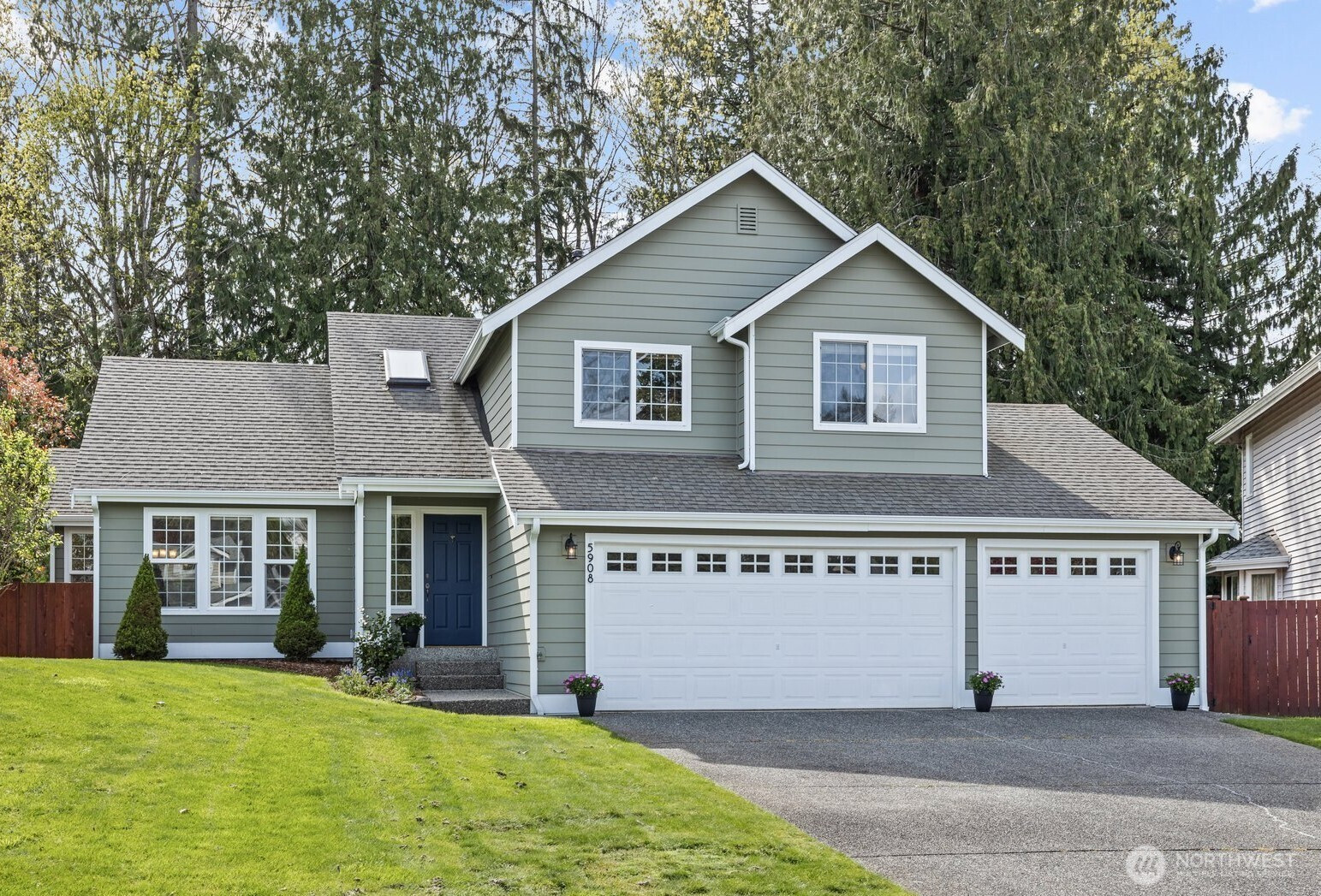 5908 70th Avenue NE, Marysville, WA 98270