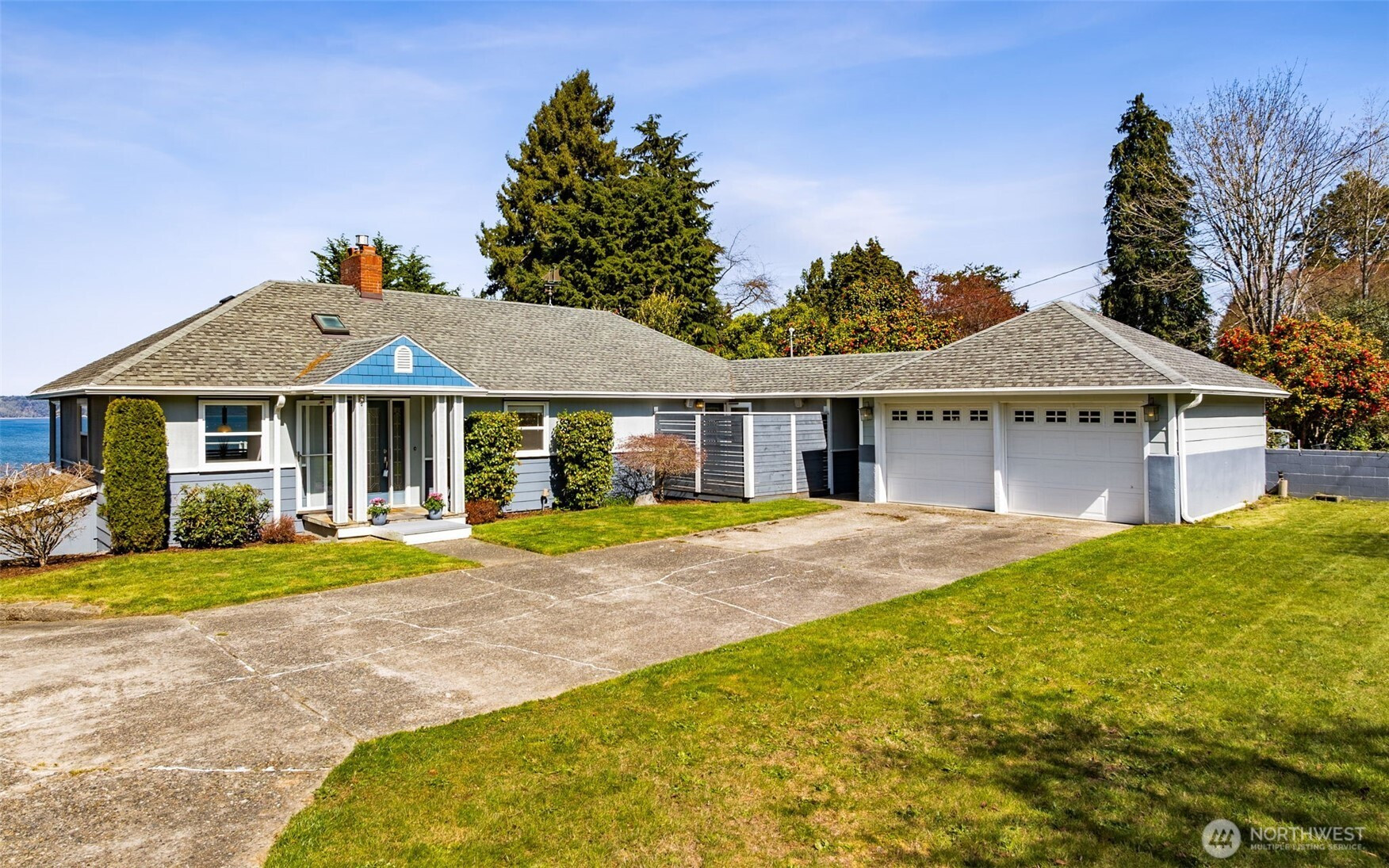 8424 East Side Drive NE, Tacoma, WA 98422