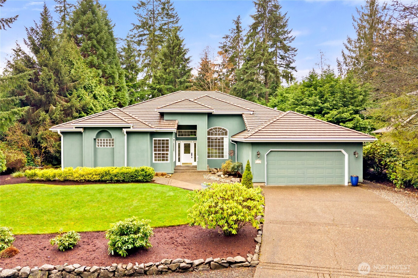 7094 SW Dundee Court, Port Orchard, WA 98367