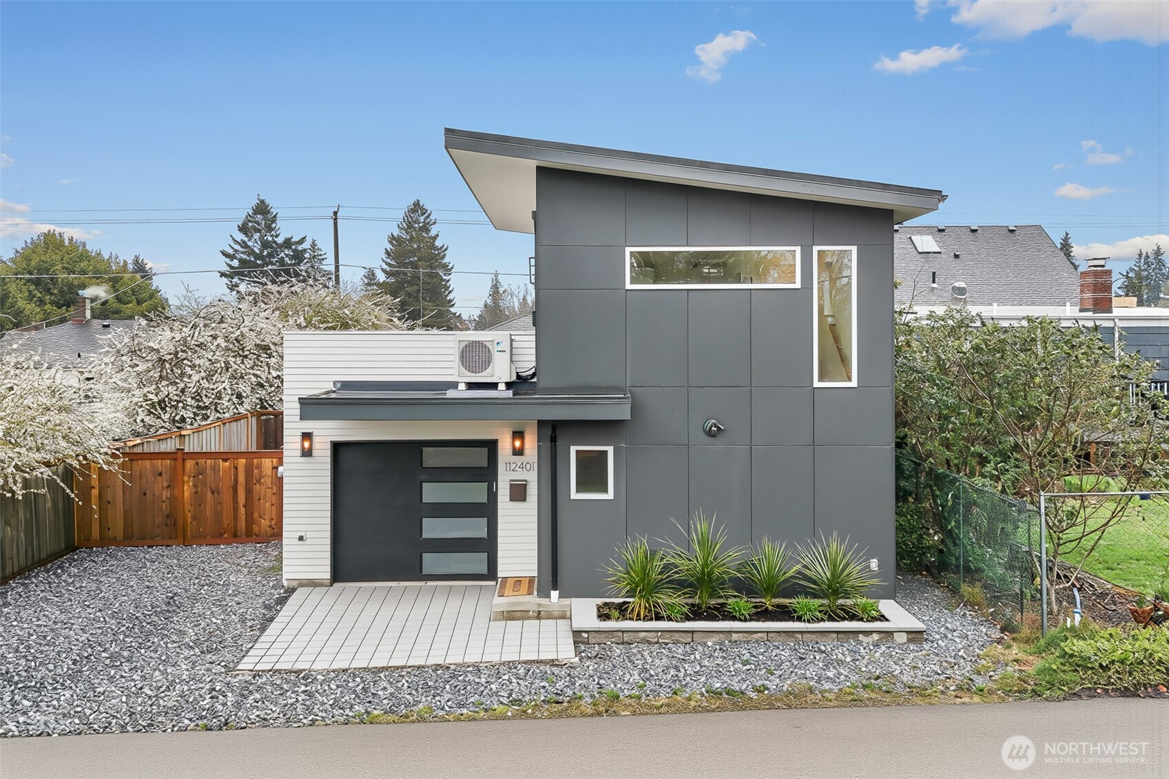 11242 Evanston Avenue N, Seattle, WA 98133