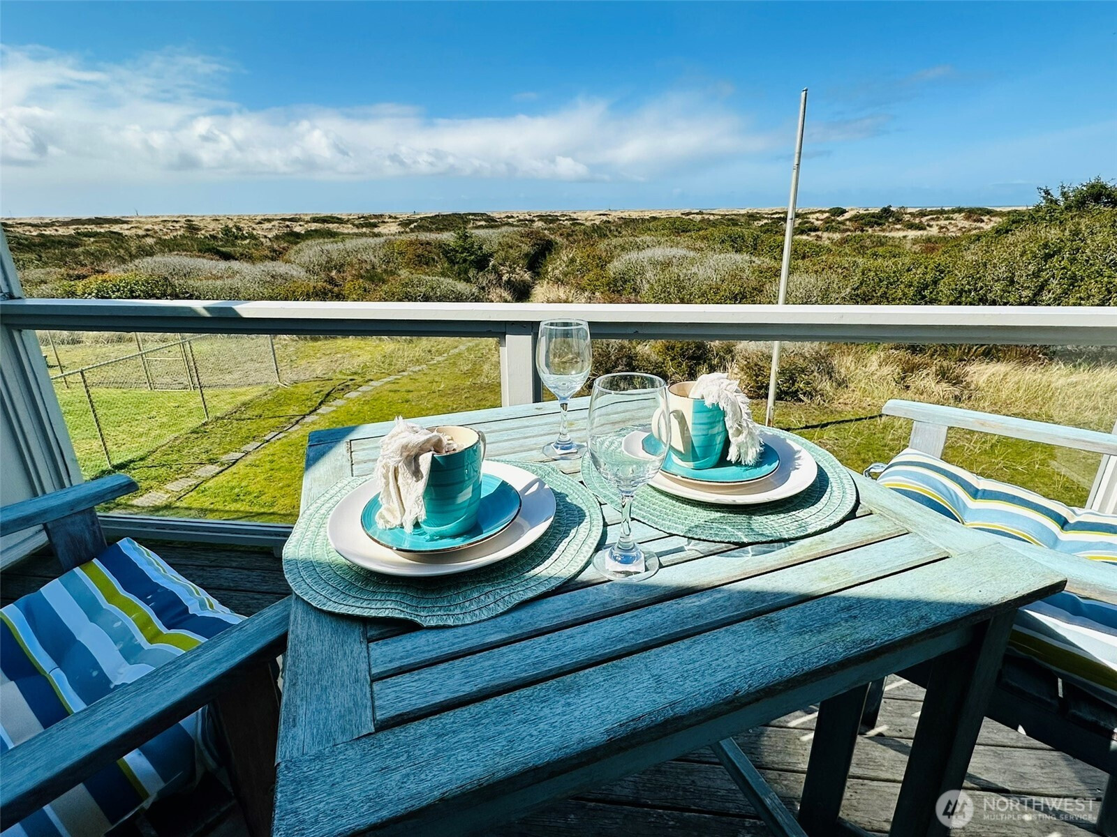 1031 S Sand Dune Avenue W, Ocean Shores, WA 98569