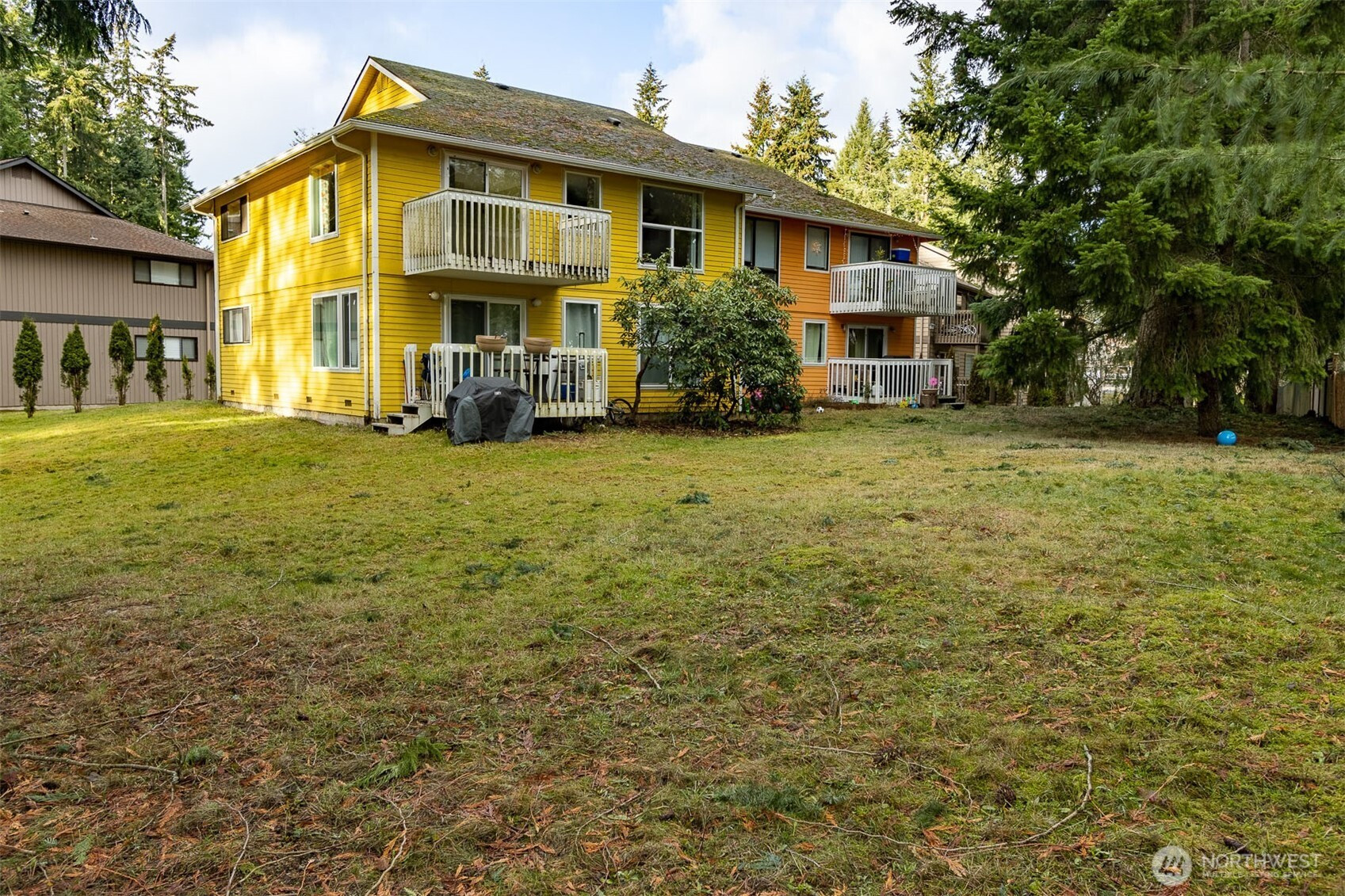 14025 61st Place W, Edmonds, WA 98026